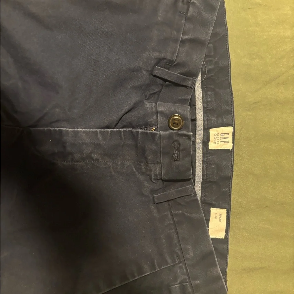 Old Navy Men's Chinos - navy Blue - Picture 2 of 4